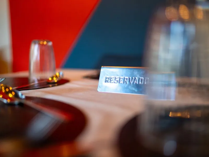 automação de SMS para reservas